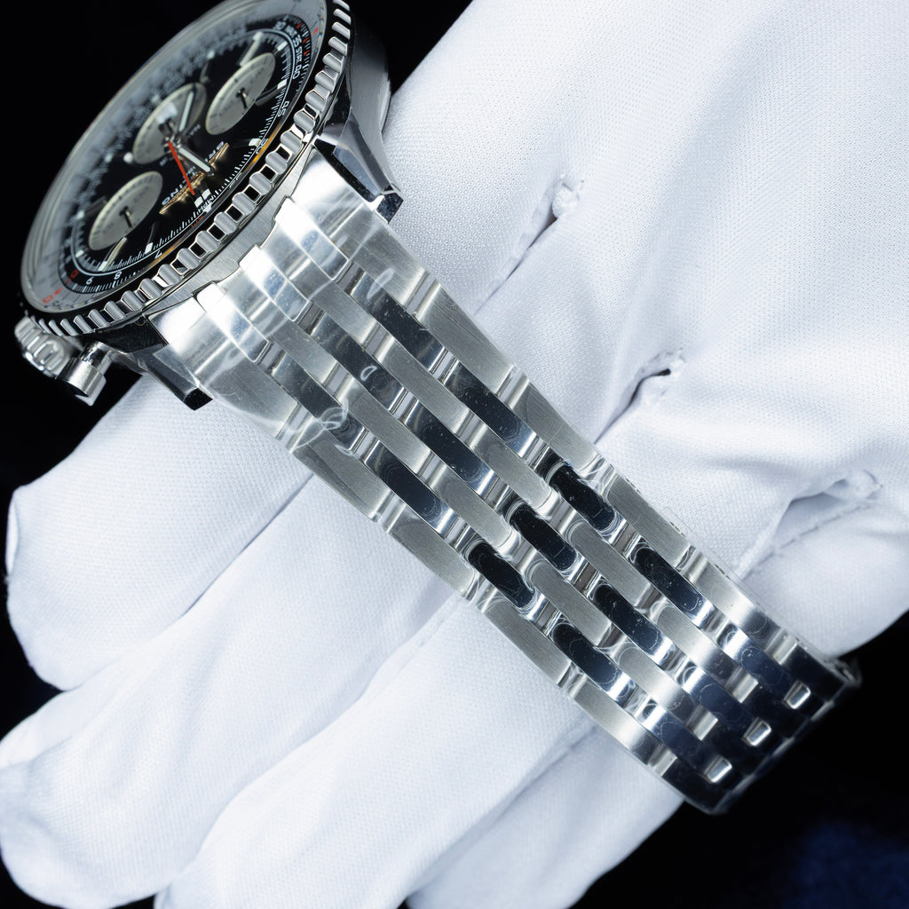 2025 NEW Breitling Navitimer AB0138 – 43mm B01 Chronograph Black Dial B&P